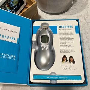 Rodan & Fields REDEFINE Macro Exfoliator. Works perfectly.Used only a few times